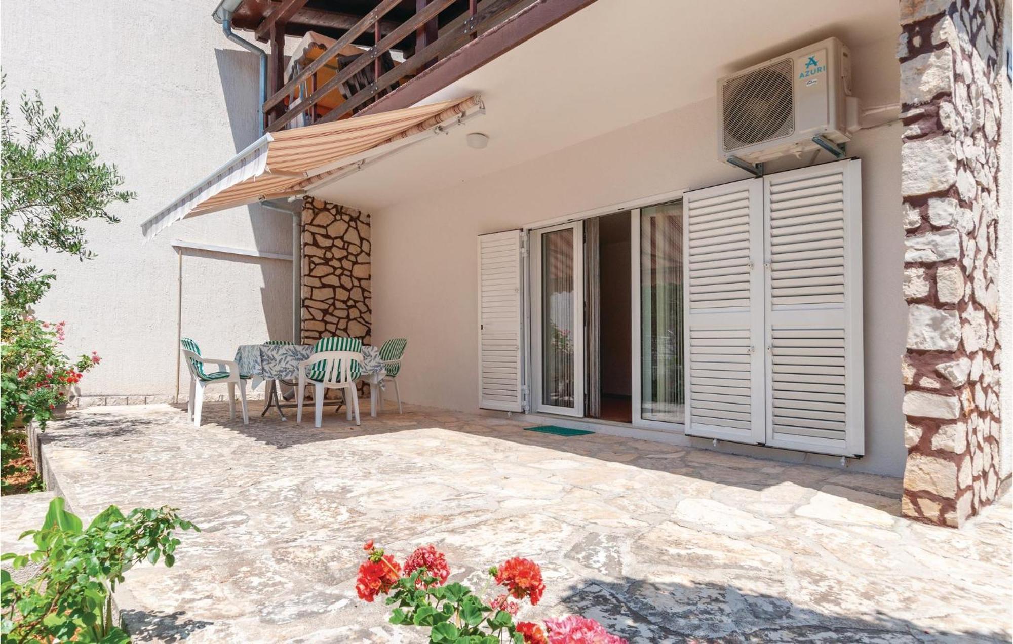 Beautiful Apartment In Jadrija With Kitchen מראה חיצוני תמונה